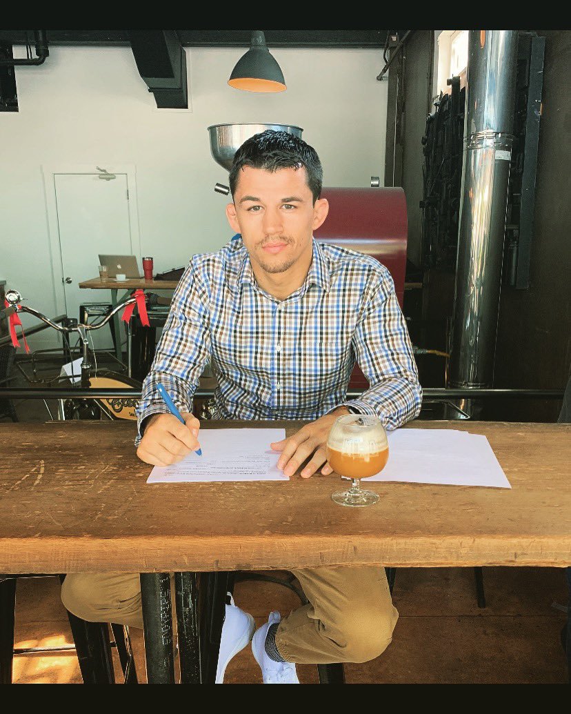 Billy Quarantillo signing the contract for his second shot at the UFC on Dana White's Contender Series. Photo from Billy's Twitter - @BillyQMMA, April 4, 2019.